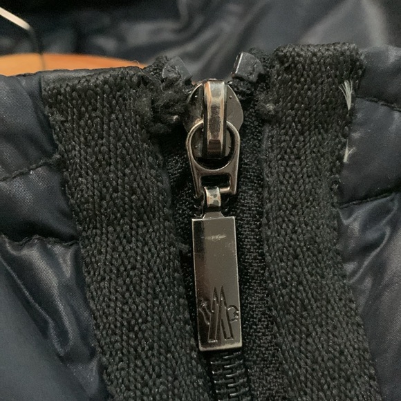 MONCLER Down Coat hooded puffy - Picture 7 of 8